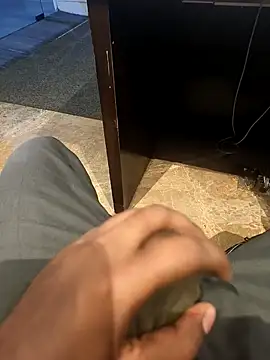 hotboy43339 online show from October 5, 2025, 8:38 am