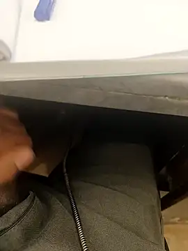 hotboy43339 online show from March 25, 2026, 11:09 am