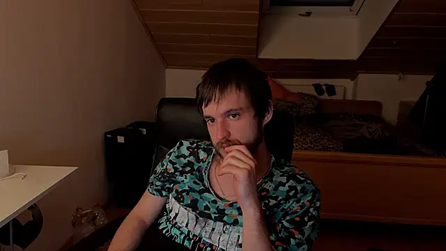 Snapshot of Bez3ybik chatting on January 6, 2026, 11:53 pm Bez3ybik online show from January 6, 2026, 11:53 pm