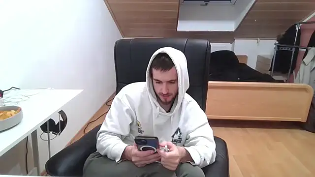 Bez3ybik online show from October 25, 2025, 10:43 pm