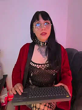 Ravenna666  online show from April 16, 2026, 10:23 pm