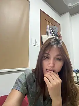 LanySylvia online show from November 2, 2025, 10:53 am