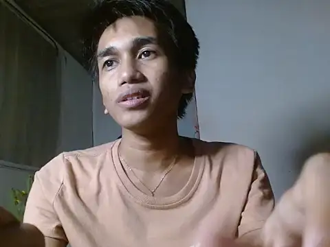 Snapshot of charlie0728 chatting on November 21, 2025, 11:42 am charlie0728 online show from November 21, 2025, 11:42 am