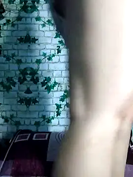 Snapshot of pihu099 chatting on October 31, 2025, 8:49 pm pihu099 online show from October 31, 2025, 8:49 pm