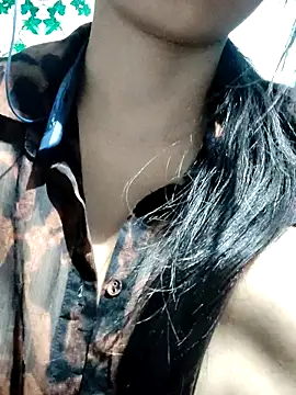 pihu099 online show from April 8, 2026, 6:09 pm