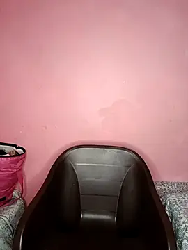 Snapshot of MEERAcle chatting on May 3, 2026, 4:50 am MEERAcle online show from May 3, 2026, 4:50 am