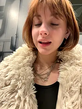 Snapshot of Only_April chatting on November 27, 2025, 5:46 pm Only April online show from November 27, 2025, 5:46 pm