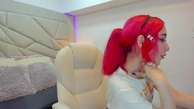 Snapshot of persefone_333 chatting on September 23, 2025, 8:05 pm persefone 333 online show from September 23, 2025, 8:05 pm