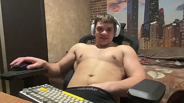 MusclePhantom online show from January 14, 2026, 10:13 pm