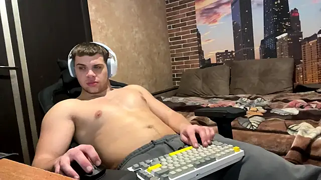 MusclePhantom online show from February 23, 2026, 10:32 pm