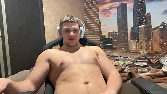 MusclePhantom online show from November 24, 2025, 9:37 pm