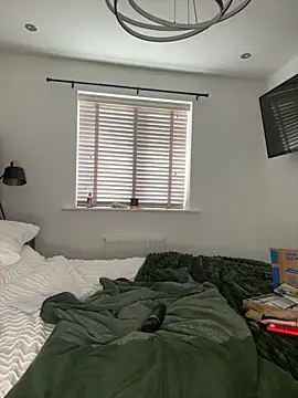 BELLABLACKXUK online show from October 31, 2025, 8:55 am