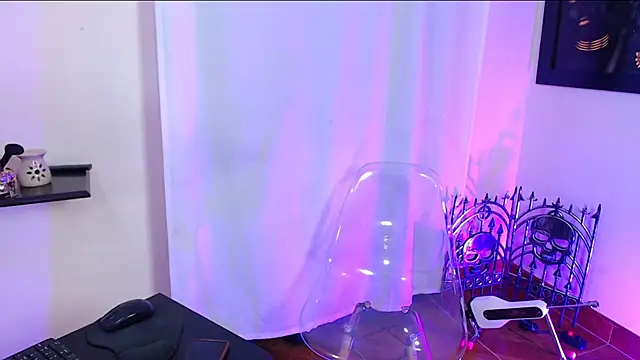 Snapshot of Natasha_cam222 chatting on November 3, 2025, 10:24 pm Natasha cam222 online show from November 3, 2025, 10:24 pm