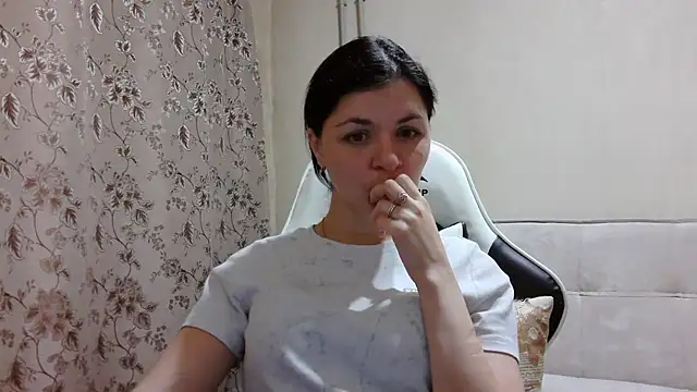 Amanda Soft online show from October 21, 2025, 4:50 pm