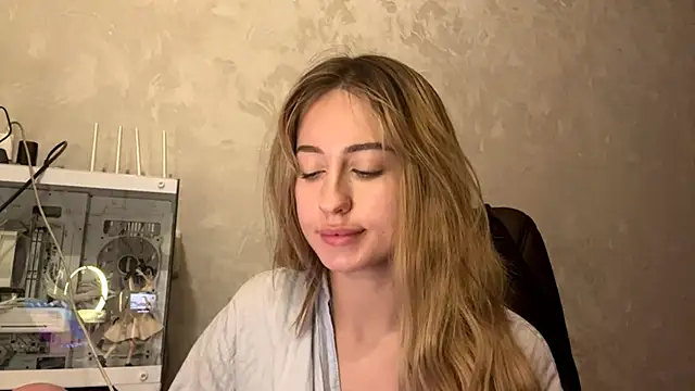 Jetta Corsacami online show from November 29, 2025, 2:28 pm