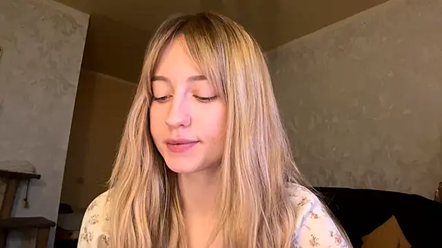 Jetta Corsacami online show from December 2, 2025, 12:18 pm