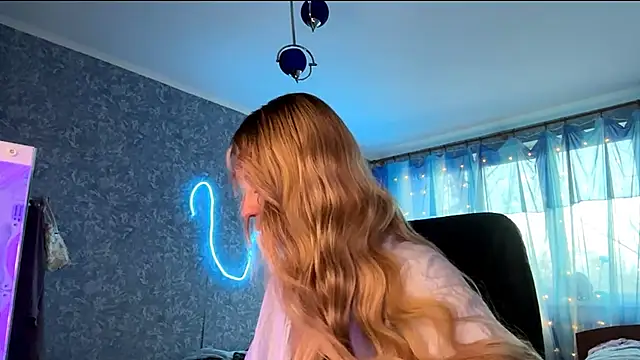 Jetta Corsacami online show from November 10, 2025, 1:16 pm