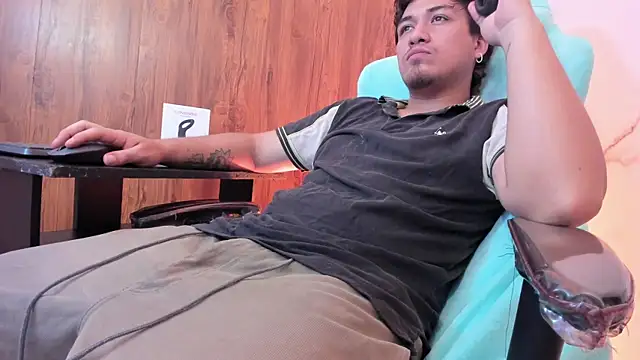 juanmechanic  online show from May 29, 2026, 2:23 pm