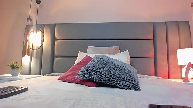 Snapshot of IvyJhons chatting on October 23, 2025, 11:42 am IvyJhons online show from October 23, 2025, 11:42 am