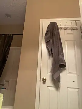 huhgtr online show from April 11, 2026, 1:15 pm