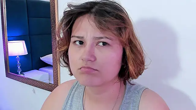 Snapshot of isa_grey_ chatting on November 10, 2025, 4:39 am isa grey online show from November 10, 2025, 4:39 am