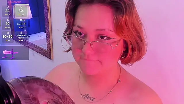 Snapshot of isa_grey_ chatting on October 4, 2025, 3:46 pm isa grey online show from October 4, 2025, 3:46 pm