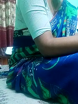 Snapshot of Apurvaa chatting on November 24, 2025, 11:32 am Apurvaa online show from November 24, 2025, 11:32 am