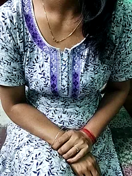 Snapshot of Apurvaa chatting on December 14, 2025, 6:13 pm Apurvaa online show from December 14, 2025, 6:13 pm