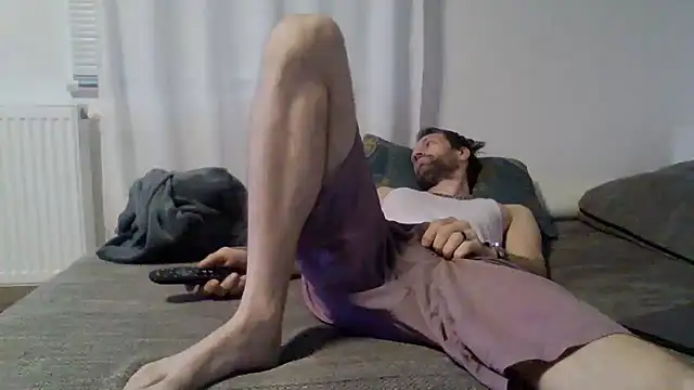 Snapshot of XLBarehengst chatting on September 22, 2025, 5:35 am XLBarehengst online show from September 22, 2025, 5:35 am