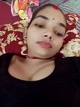 Snapshot of Hitsda chatting on October 2, 2025, 7:34 am Hitsda online show from October 2, 2025, 7:34 am