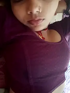 Snapshot of Hitsda chatting on October 6, 2025, 6:36 am Hitsda online show from October 6, 2025, 6:36 am