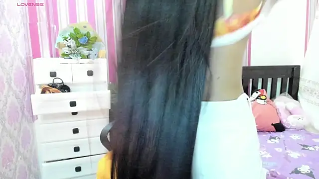 Mica Jones online show from April 10, 2026, 12:50 am