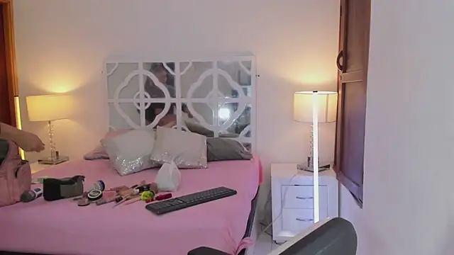 MikaelaStone online show from February 12, 2026, 10:26 am