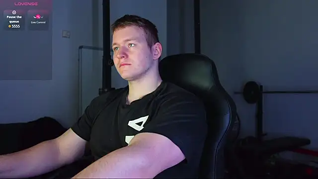 Richard Dullas online show from December 21, 2025, 1:24 pm