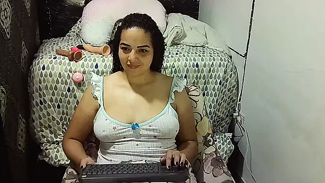  naughty milf online show from October 9, 2025, 9:21 am