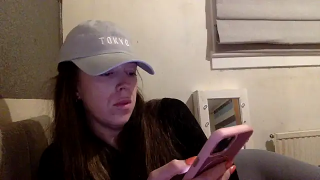 Snapshot of Bellababexox chatting on March 23, 2026, 4:23 am Bellababexox online show from March 23, 2026, 4:23 am