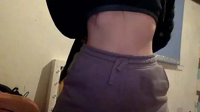 Snapshot of Bellababexox chatting on November 19, 2025, 6:02 am Bellababexox online show from November 19, 2025, 6:02 am