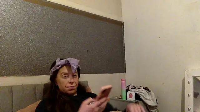 Snapshot of Bellababexox chatting on April 4, 2026, 6:31 am Bellababexox online show from April 4, 2026, 6:31 am