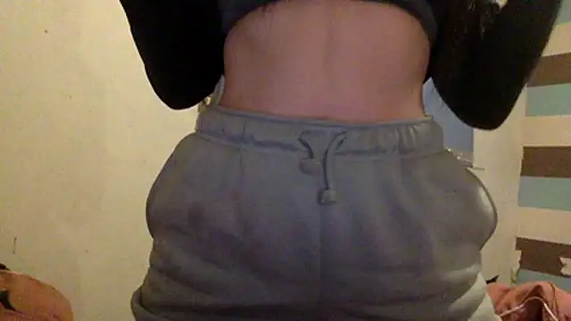 Snapshot of Bellababexox chatting on November 17, 2025, 7:34 am Bellababexox online show from November 17, 2025, 7:34 am