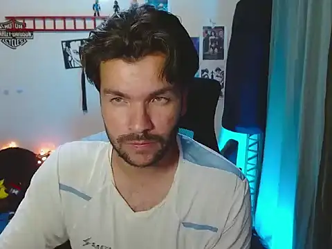 cortelioni massimo  online show from October 2, 2025, 1:09 am