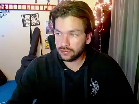 cortelioni massimo  online show from November 27, 2025, 1:50 am