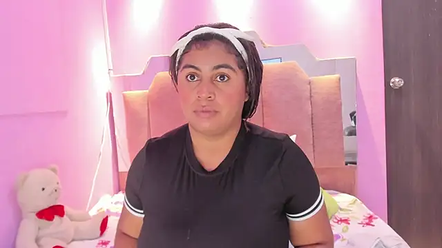 AndreaSweet2 online show from February 7, 2026, 8:06 pm