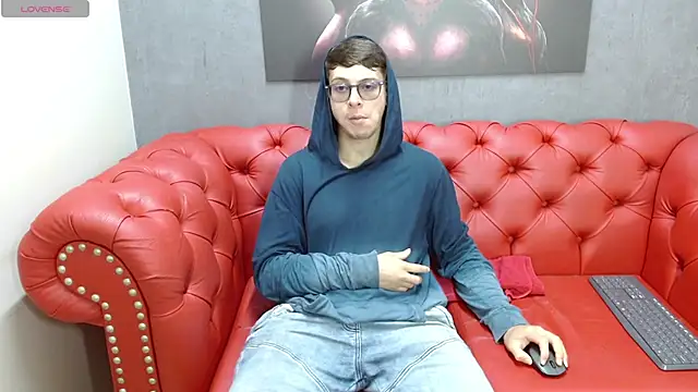 Stuart White online show from October 21, 2025, 2:05 pm