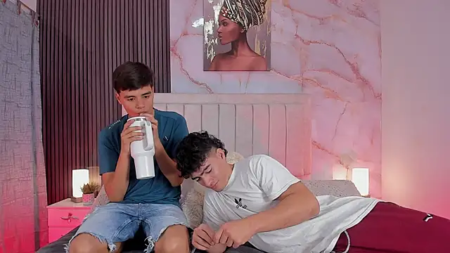 Snapshot of sweet_petter chatting on November 7, 2025, 1:04 pm sweet petter online show from November 7, 2025, 1:04 pm