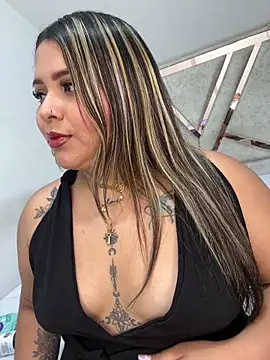 ashley-swift- online show from April 16, 2026, 8:15 am