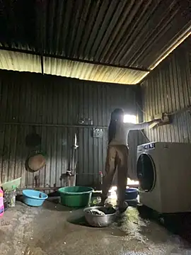 Snapshot of Huong-Ly chatting on November 24, 2025, 6:35 am Huong-Ly online show from November 24, 2025, 6:35 am