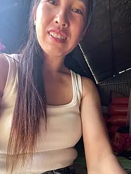 Snapshot of Huong-Ly chatting on October 18, 2025, 3:08 am Huong-Ly online show from October 18, 2025, 3:08 am