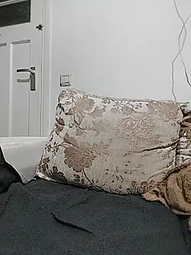 joette19cm online show from November 26, 2025, 9:15 pm