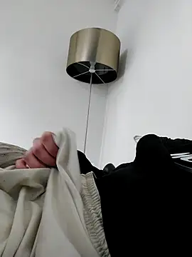 joette19cm online show from December 3, 2025, 12:04 pm