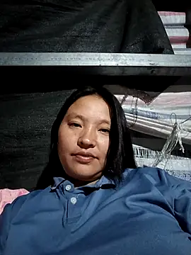 Snapshot of MuiNay chatting on October 23, 2025, 11:31 am MuiNay online show from October 23, 2025, 11:31 am